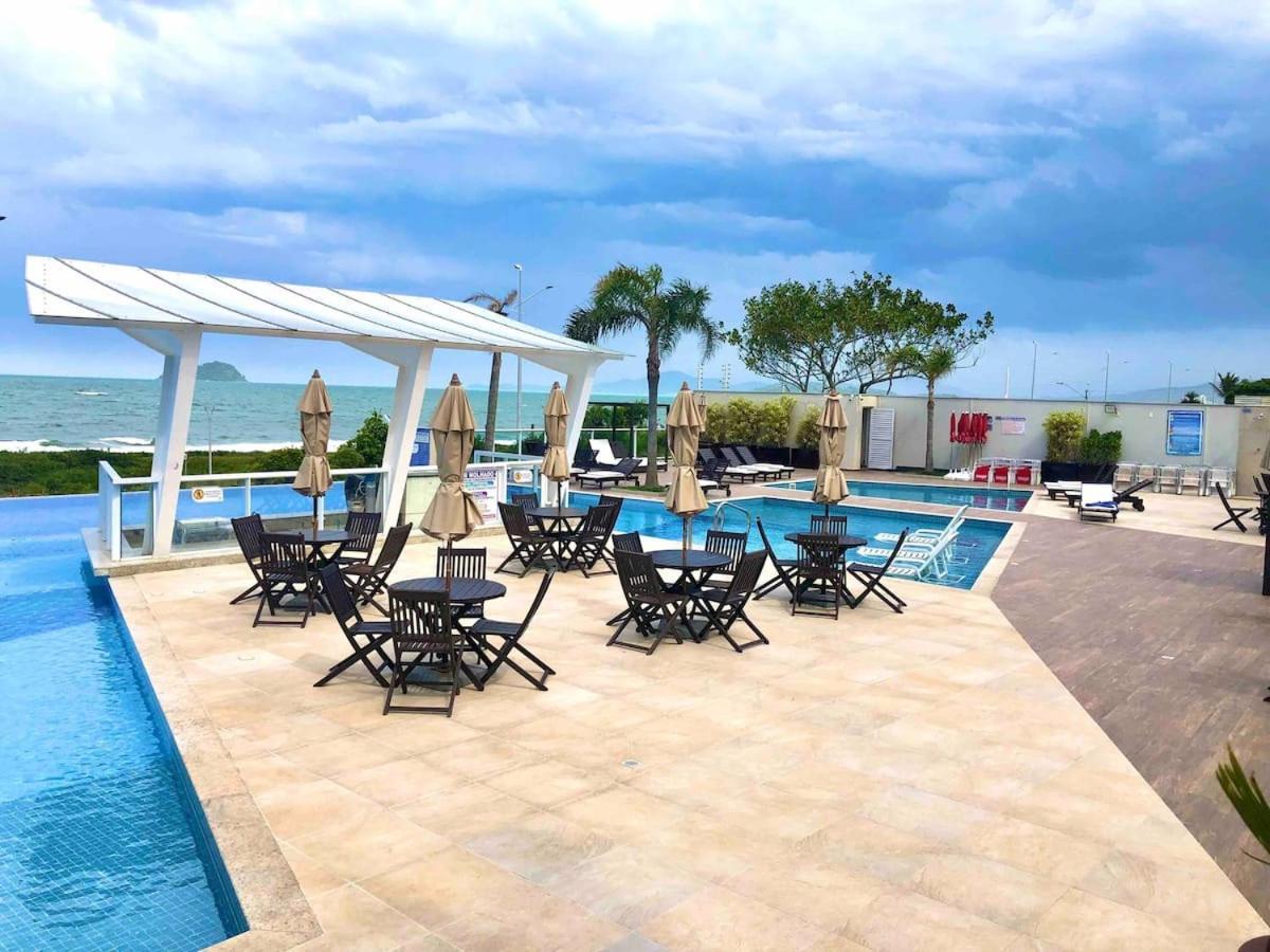 Ape Estilo Resort C/ Pe Na Areia E Vista Mar, Proximo Ao Beto Carrero Picarras Exterior photo